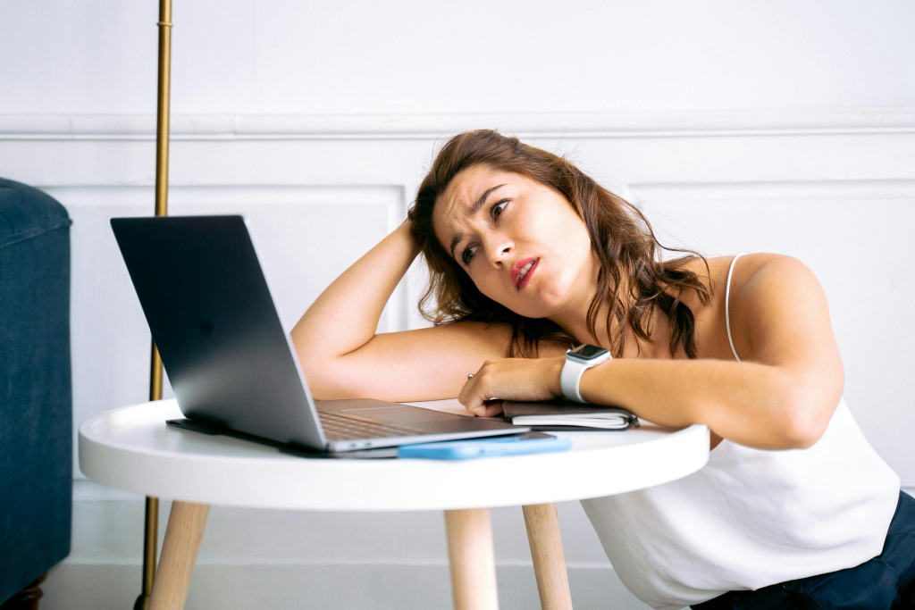 woman with menopause brain fog